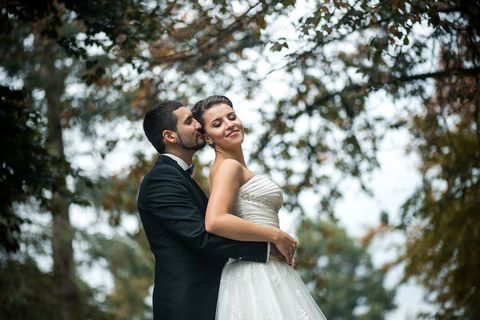 Pre-Wedding Photography in Style: A Guide to Luxury Experiences and Iconic Moments