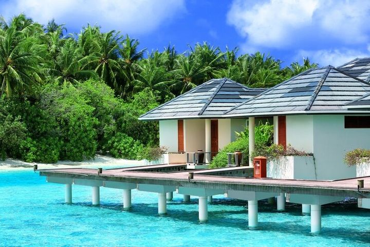 Discover the Basics of Luxury Resorts in Maldives: Knowledge and Tips