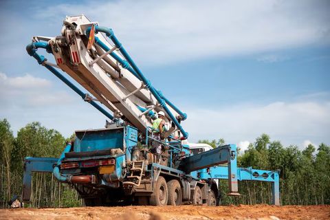 Concrete Pump Machines Explained: Types, Working Principles, Construction Applications and Equipment Technologies