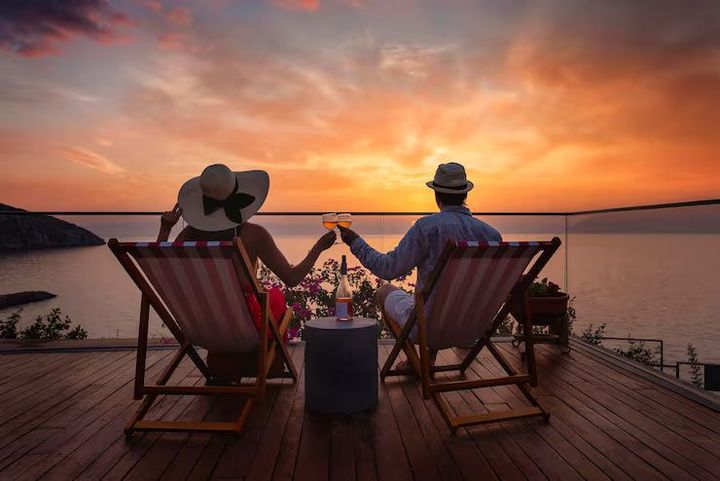 Guide to the Best Couples Resorts in UAE for Luxury Travel, and Relaxation