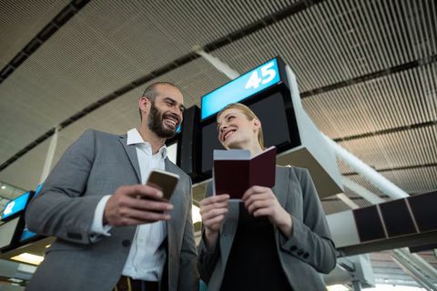 First-Class Flight Deals Explained: Premium Airfare, Booking Strategies, Airline Cabins and Global Air Travel