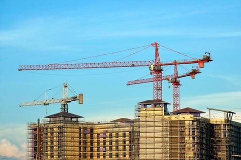 Tower Cranes Explained: Crane Types, Lifting Technologies, Manufacturing Processes, Global Manufacturers, Suppliers and Construction Applications
