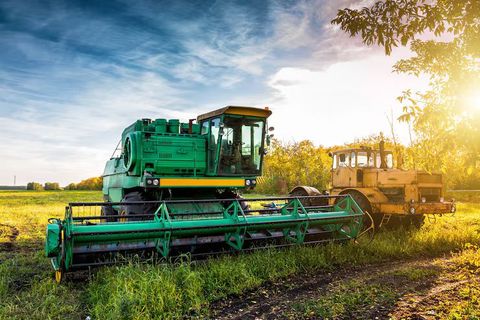 Farm Machines Overview: Understanding Tractors, Harvesters, and Farm Equipment