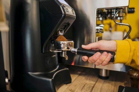 Coffee Roasting Machines Explained: Types, Working Process, Features and Maintenance