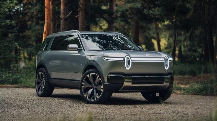 Electric SUV Brands Guide: Models, Features, Battery Technology and Driving Range