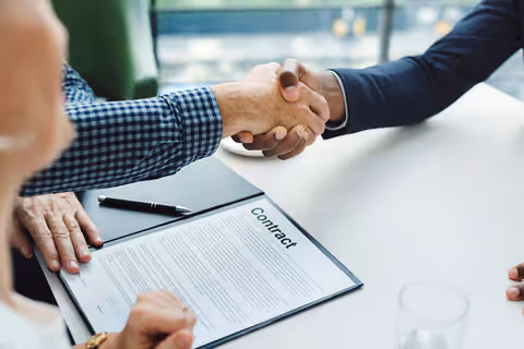 Contract Management Software Guide: Compare Features, AI Tools, Costs, and Business Benefits