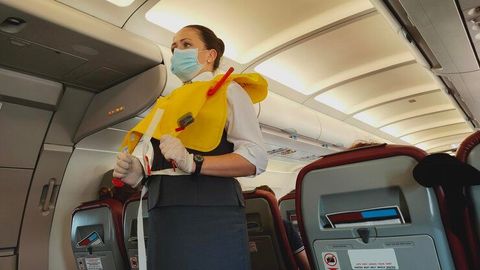 Oxygen Equipped Flights Guide: Learn About In-Flight Oxygen Options and Travel Needs