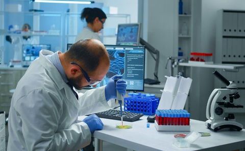 Companion Diagnostics: Laboratory Testing and Personalized Treatment Insights