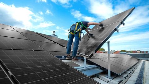 Solar Panel Maintenance Tips: Care, Inspection & Performance