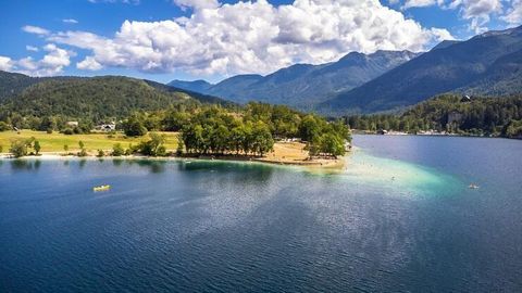 Slovenia Lake Holidays Guide: Lake Bled, Lake Bohinj, Outdoor Activities and Travel Planning