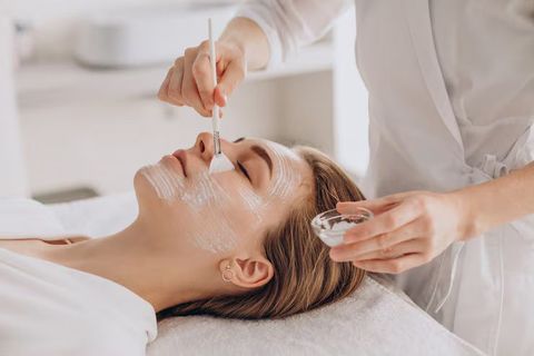 Skincare Guide: Understanding Skin Types, Daily Routines, Key Ingredients and Healthy Skin Practices