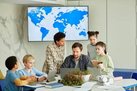Skilled Trade Education Programs Explained: Training Types, Technical Certifications, Vocational Courses and Career Pathways