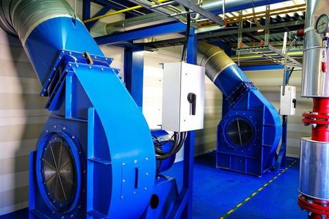 Industrial Air Blower Guide: Designs, Operating Principles, Industrial Uses and Maintenance Considerations