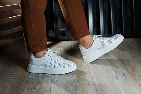 Minimalist Sneakers for Men Insights: The Clean Look That Never Goes Out of Style