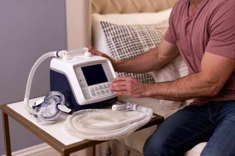 Portable Oxygen Generator Guide to Features, Uses, and Operating Principles