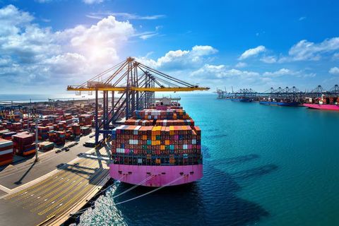 Learn About Port Logistics and Global Cargo Transportation