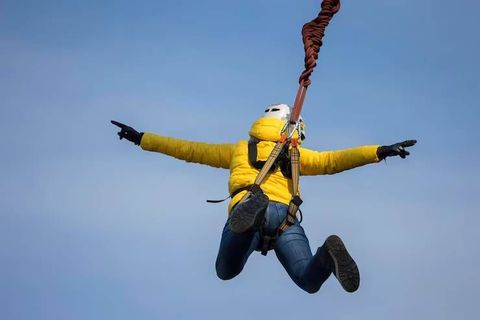 Bungee Jumping Challenges: Explore Jump Locations, Heights, and Adventure Techniques