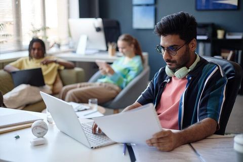 Education Loan Overview: Funding Options, Interest Rates and Repayment Methods