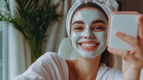At-Home Facial Guide: Cleansing, Exfoliation, Massage, Masks and Skincare Steps