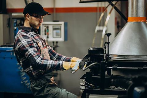 Guide to Curing Machine: Working Process, Equipment Types, Material Applications, Controls and Maintenance
