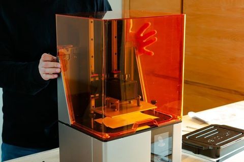 3D Printing Resin Guide: Types, Properties, Uses, Applications, and Safety Considerations