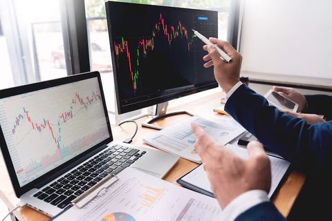 Stock Market Analysis Methods: A Practical Guide for Investors