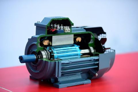 Servo Motors Explanation of Precision Motion and Modern Motor Control Systems