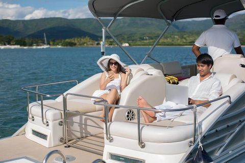 Explore Luxury Yacht Travel, Routes, Destinations, and Onboard Experiences