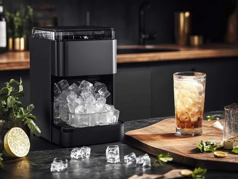 Commercial Ice Maker Insights: Machine Types, Ice-Making Processes, Components and Applications
