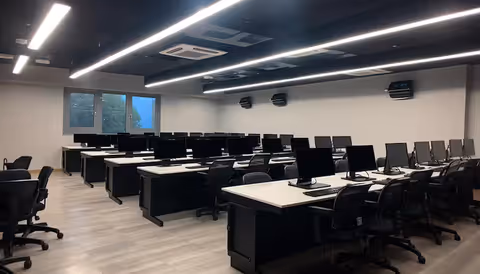 Office Cubicle Furniture Guide: Designing Efficient and Comfortable Workspaces