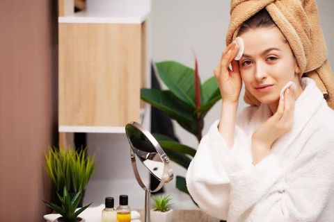 Sunscreen and Barrier-Repair Products Insights into Daily Skincare Routines