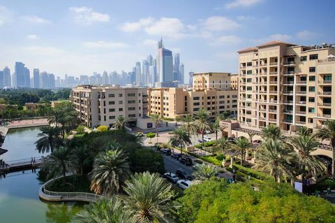 Dubai Flats Guide: Types, Locations, Features, and Property Considerations