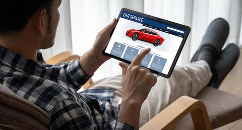 Explore Premium Car Booking Services: Luxury Transportation, Chauffeur Solutions and Travel Applications