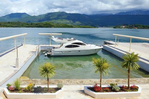 Learn About Luxury Superyacht Charter Vacations With Destinations and Sailing Experiences