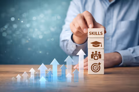 Career Skills Courses: A Guide to Professional Skills, Learning Paths and Career Development