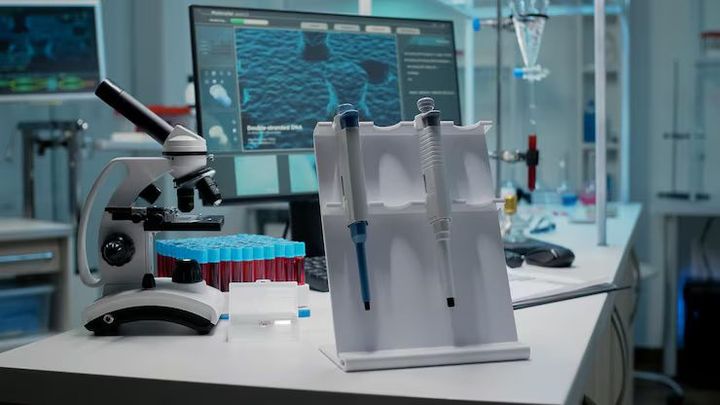 Lab Centrifuges: A Guide to Safe Operation and Balanced Loading