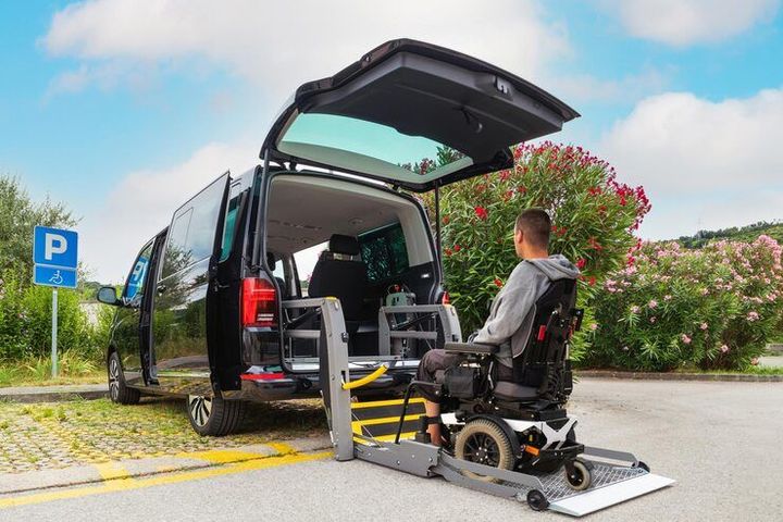 Wheelchair Accessible Vehicle Selection Guide for Everyday Mobility Planning