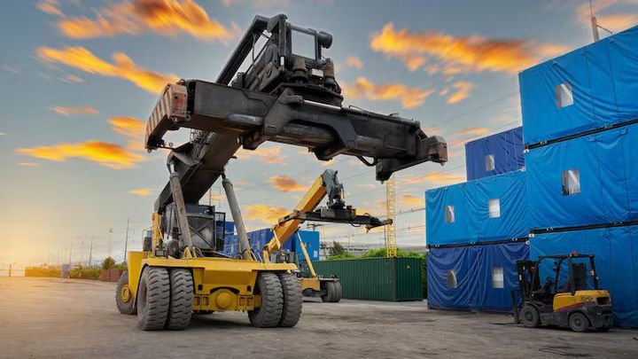Material Handling Equipment Basics for Understanding Lifting, Transport, and Storage Systems