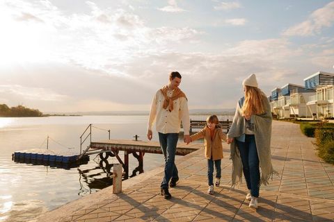 Family Vacation Planning Guide: Destination Selection, Accommodation Options, Activities and Travel Preparation
