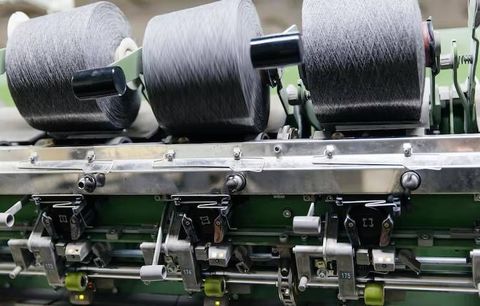 Ring Spinning Machines Guide: Yarn Production, Machine Parts, Processes and Quality Factors