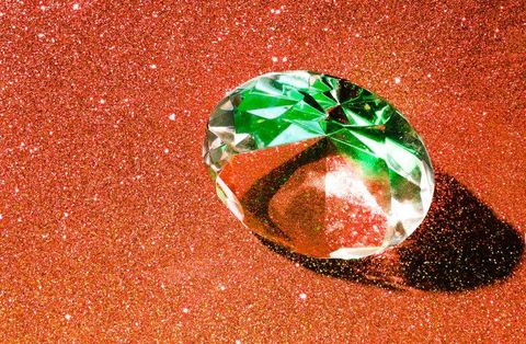 Single Gemstone Drops: Insights into Gemstone Quality, Settings, and Designs