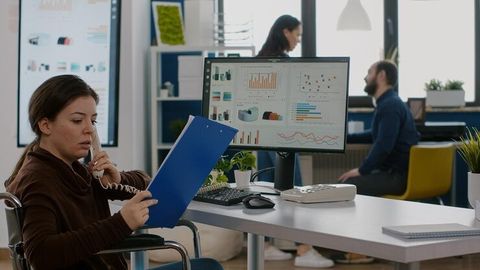 Enterprise HR Management Software Insights on Data and Compliance