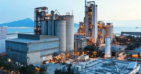 Industrial Decarbonization Guide: Understanding Emissions and Reduction Strategies