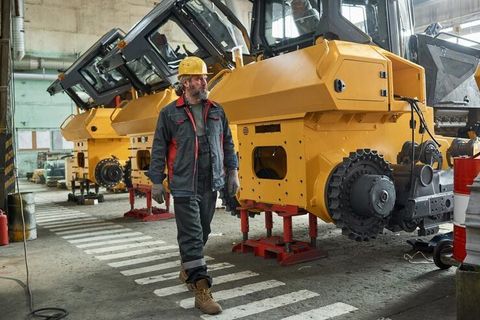 Construction Equipment Maintenance Explained: Preventive Maintenance, Repairs, Inspection, Diagnostics & Fleet Management