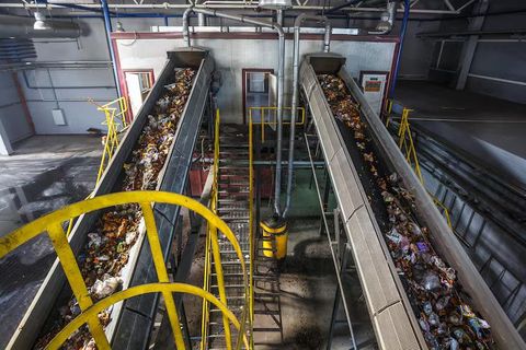 Commercial Shredder Uses Overview With Modern Waste Handling Information