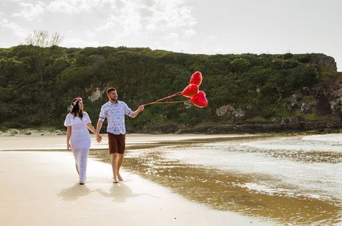 Honeymoon Packages Explained: Romantic Destinations, Travel Planning and Luxury Vacation Experiences
