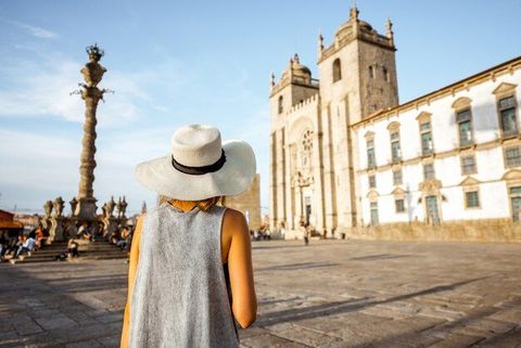 Lisbon Travel Guide: Historic Sites, Hidden Gems & Where to Stay