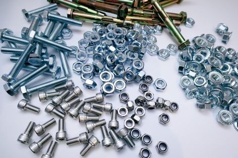 Bolt and Screw Supplier Basics for Understanding Fastener Materials and Grades