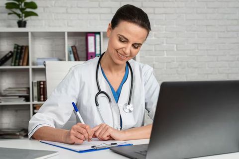 Online Nursing Degree Explained: Program Types, Accreditation, Career Outcomes and Enrollment Guide