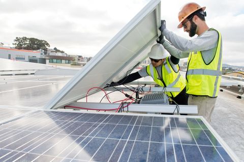 Solar Panel Maintenance: Complete Guide to Better Performance